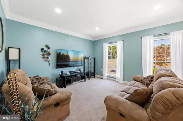 Martinsburg, WV 25405,57 THAYERS GULL DR