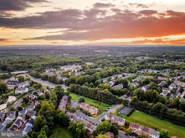 Fairfax, VA 22033,4256 FOX LAKE DR