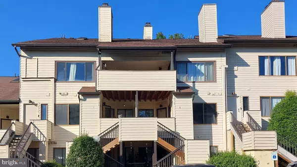 9706 HELLINGLY PL #213, Gaithersburg, MD 20886