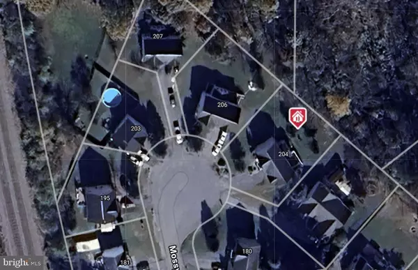 Martinsburg, WV 25404,204 MOSSY LN