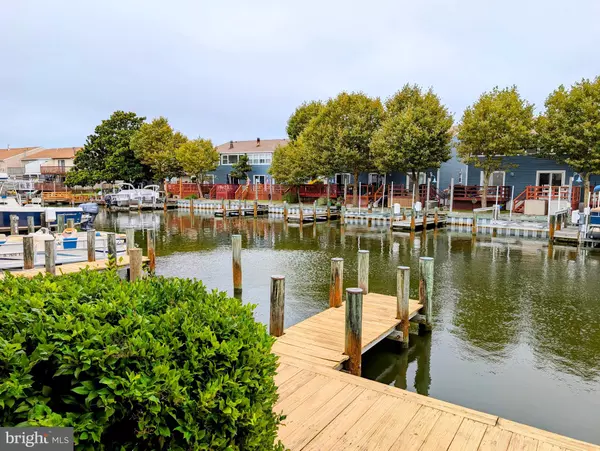 Ocean City, MD 21842,134 CAPTAINS QUARTERS RD #5