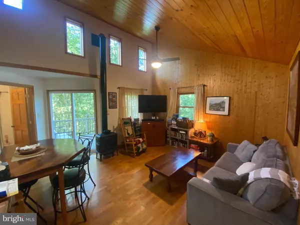 Stanley, VA 22851,568 CLIFF HEIGHTS RD