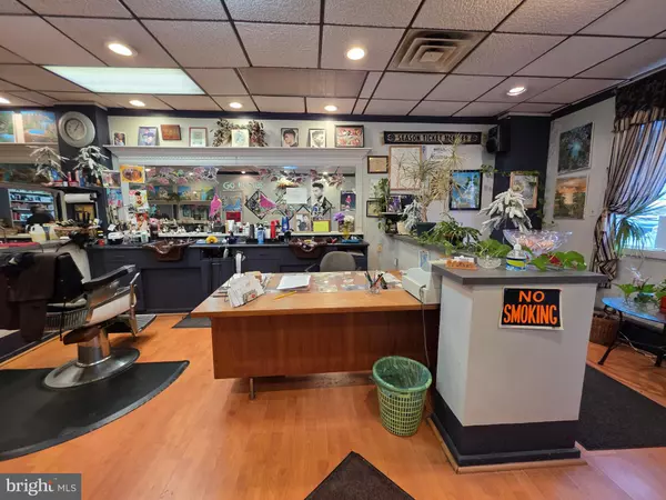 Media, PA 19063,20 S ORANGE ST