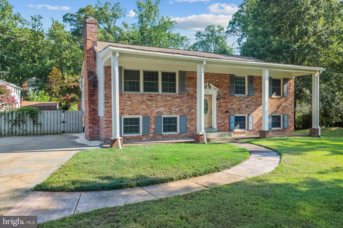 Annandale, VA 22003,7515 PLEASANT WAY