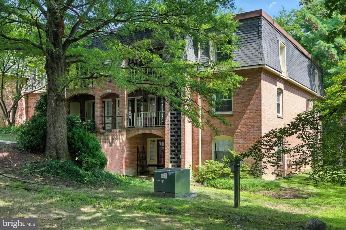 Springfield, VA 22152,8110-D COLONY POINT RD #D