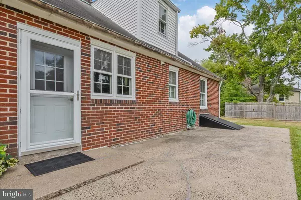 Blue Bell, PA 19422,1025 SKIPPACK PIKE