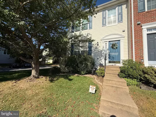 12061 ELLIOTS OAK PL, Bristow, VA 20136