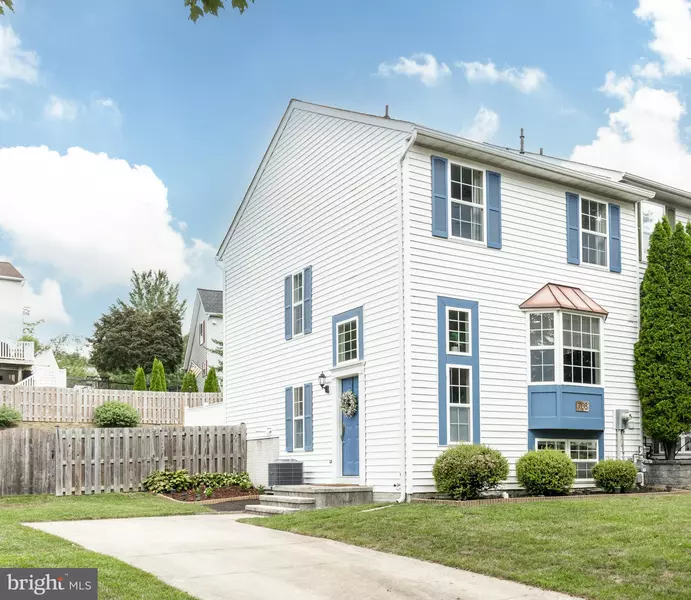 708 SPOTTERS CT, Hampstead, MD 21074