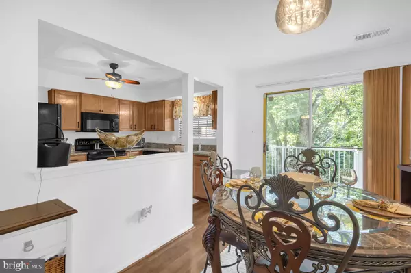 Woodbridge, VA 22192,2842 BURGUNDY PL