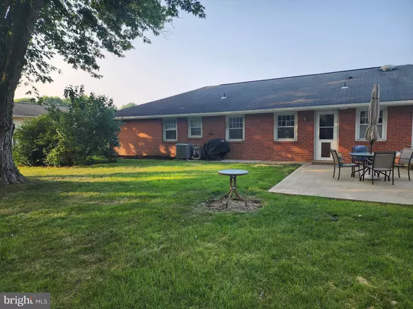 Martinsburg, WV 25401,302 GREENBRIAR RD