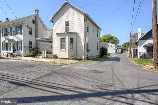 Mechanicsburg, PA 17055,10 S WASHINGTON ST