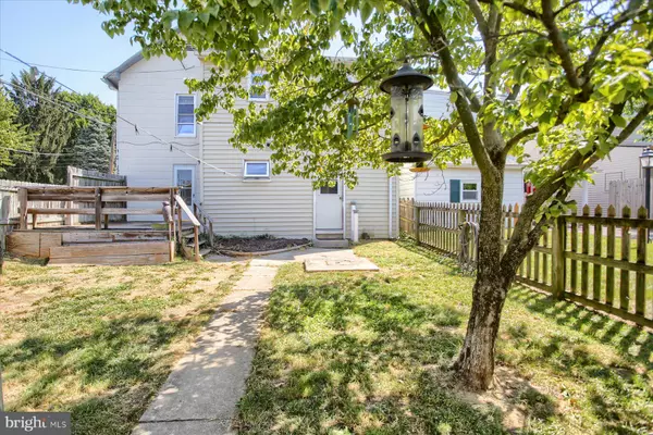 Mechanicsburg, PA 17055,10 S WASHINGTON ST