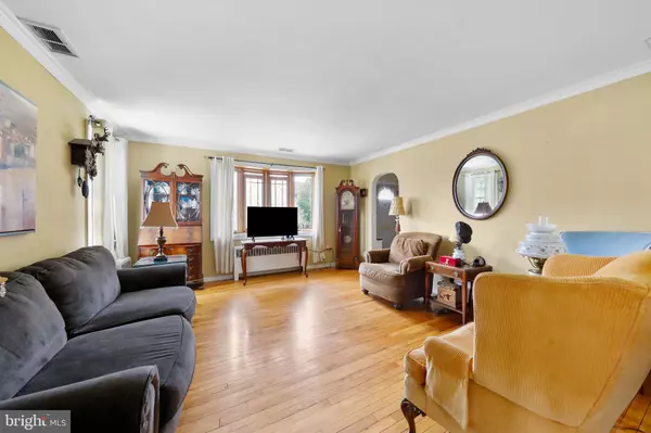 Maple Shade, NJ 08052,57 S TERRACE AVE