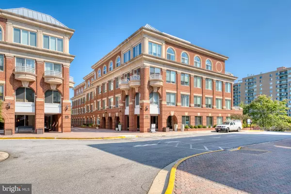 635 SLATERS LN #405, Alexandria, VA 22314