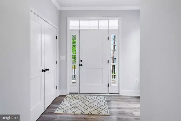 Riva, MD 21140,404 PARADISE RD