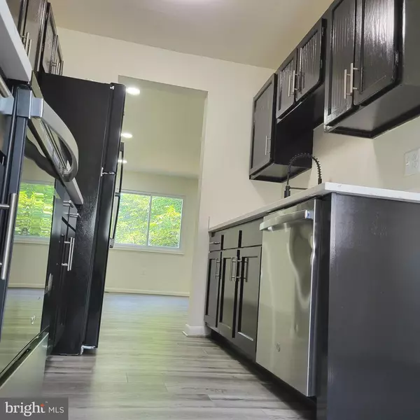 Washington, DC 20032,1126 BARNABY TER SE