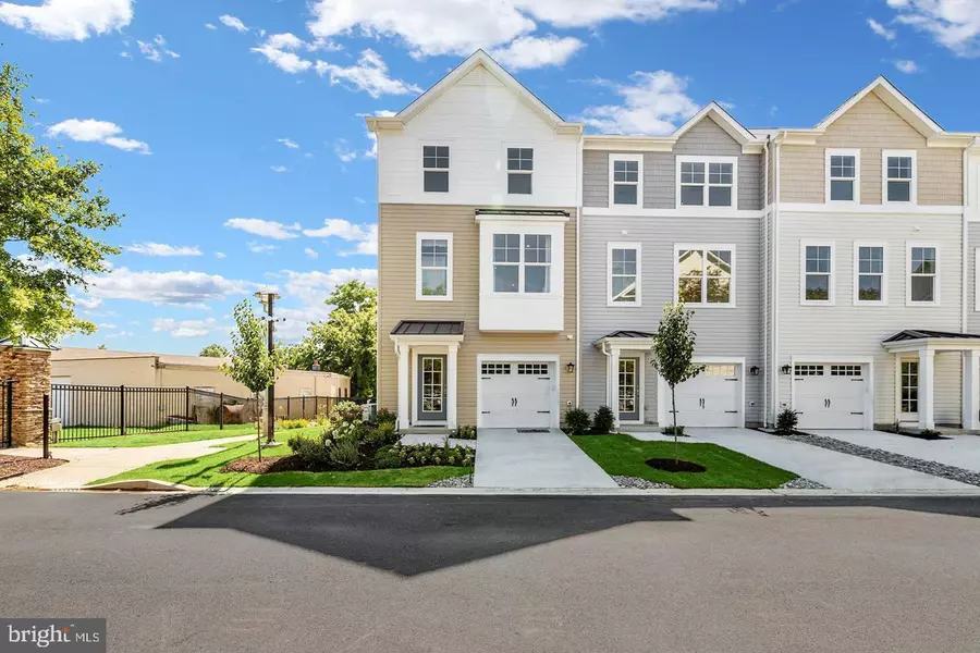 10 RIVERSIDE WHARF, Cambridge, MD 21613