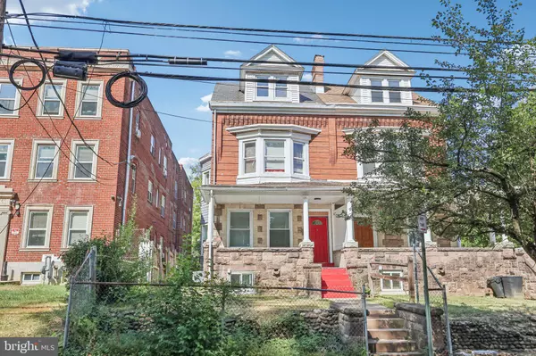 1054 STUYVESANT AVE, Trenton, NJ 08618