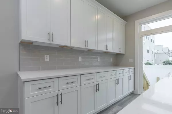 Philadelphia, PA 19133,138 W HUNTINGDON ST #1