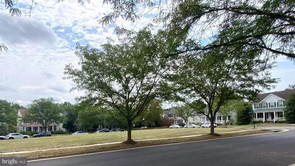 Chantilly, VA 20152,25491 GOVER DR