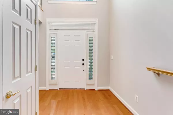 Woodbridge, VA 22193,14220 MADRIGAL DR