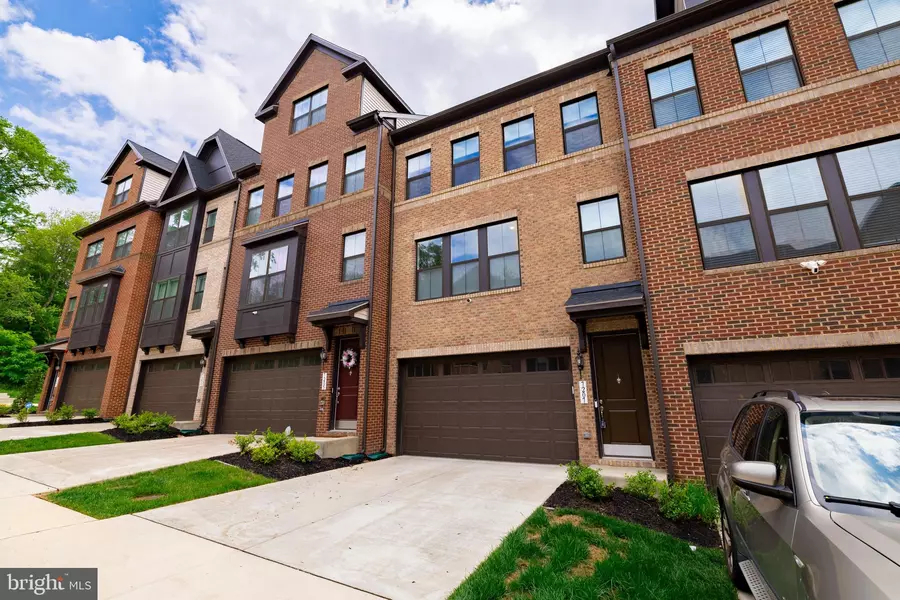 7207 MOUNTAINEER DR, Alexandria, VA 22306