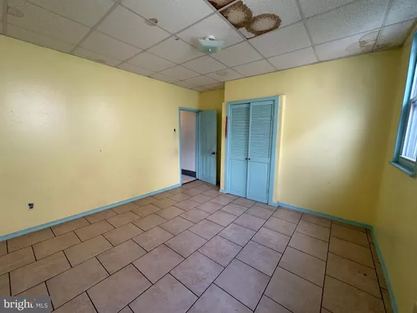 Philadelphia, PA 19148,715 W RITNER ST