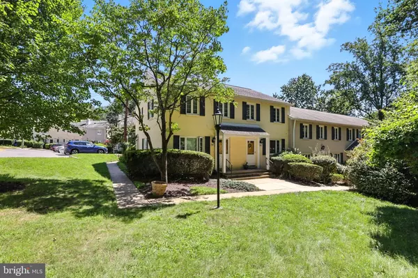 Silver Spring, MD 20910,9882 HOLLOW GLEN PL #2534