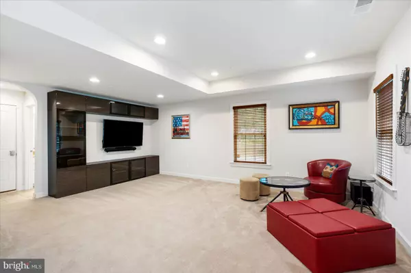 Lutherville Timonium, MD 21093,8634 SPRINGVALE DR