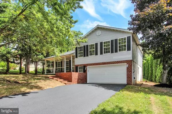 Hanover, PA 17331,66 GARDENIA DR