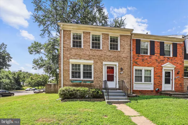 2043 PILGRIM DR, Woodbridge, VA 22192