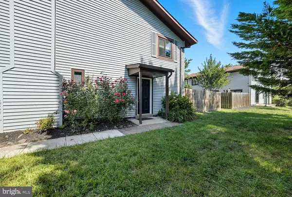 Woodbridge, VA 22192,2594 MERRYWOOD CT #4