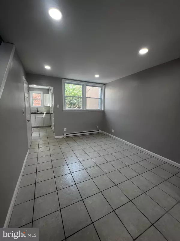 Philadelphia, PA 19145,2311 S BUCKNELL ST