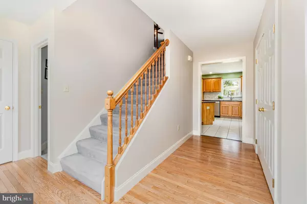 Mechanicsburg, PA 17050,30 BOURBON RED DR