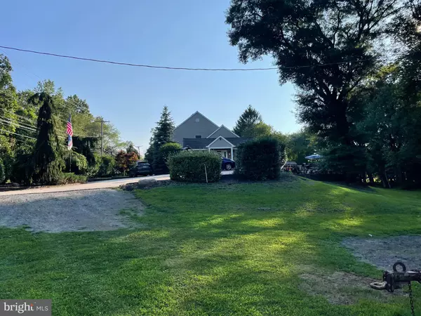 1784 OLD TRENTON RD, West Windsor, NJ 08550