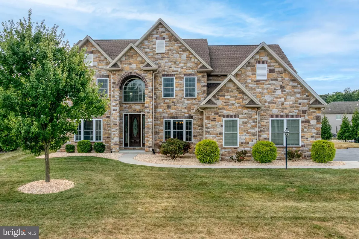 Mechanicsburg, PA 17050,1431 SUMMIT WAY