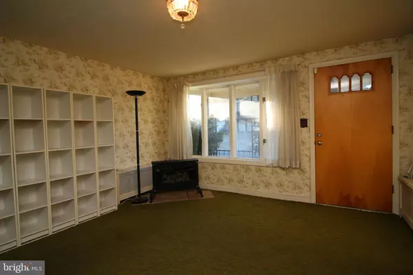 Temple, PA 19560,1303 MT LAUREL RD