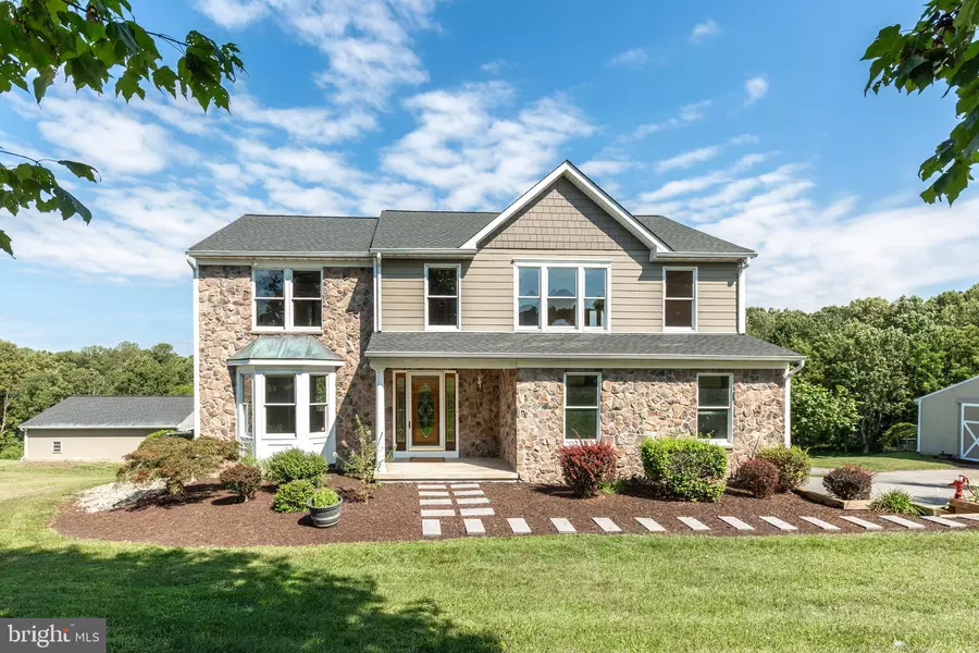 3043 DEEP VALLEY DR, Westminster, MD 21157