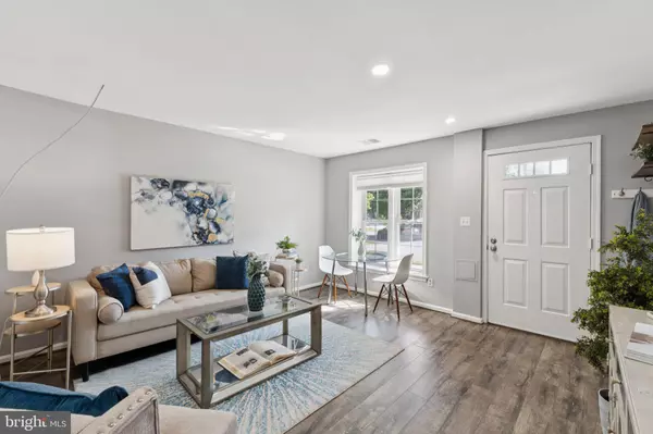 Bethesda, MD 20815,6728 OFFUTT LN #200A