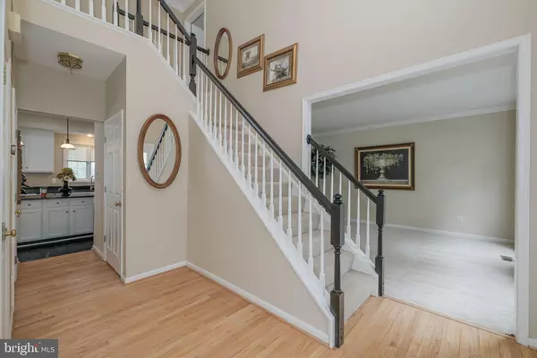 Lorton, VA 22079,6820 SILVER ANN DR