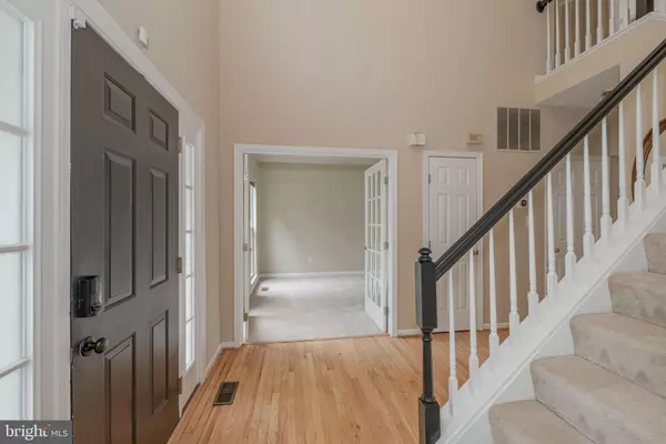 Lorton, VA 22079,6820 SILVER ANN DR