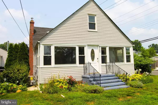 6721 RADCLIFFE ST, Bristol, PA 19007