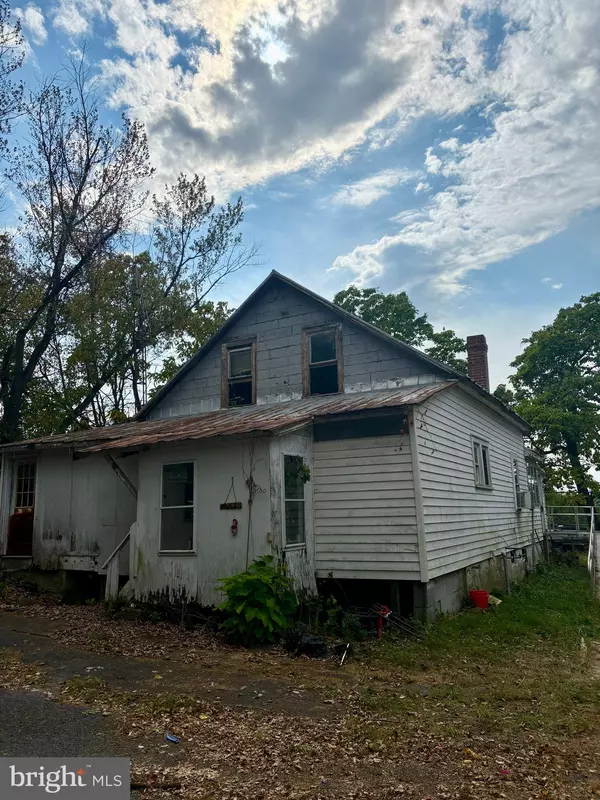 Martinsburg, WV 25405,984 AIRPORT RD