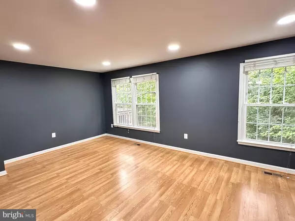 Springfield, VA 22153,7428 ERSKA WOODS CT