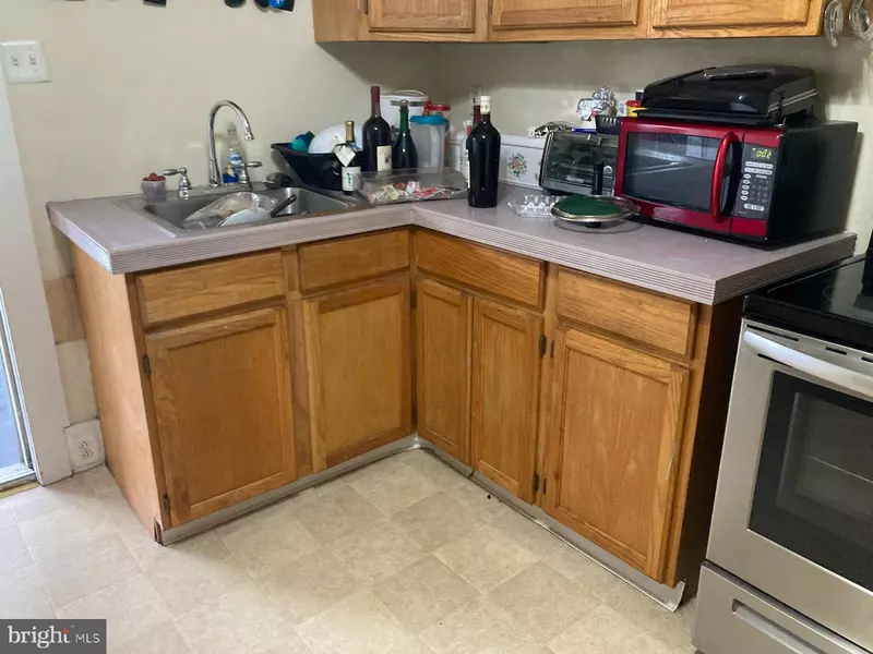 518 WEST RED BANK AVENUE #2, West Deptford, NJ 08096