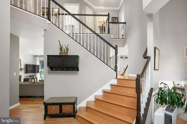 Leesburg, VA 20176,812 LARCH VALLEY CT NE