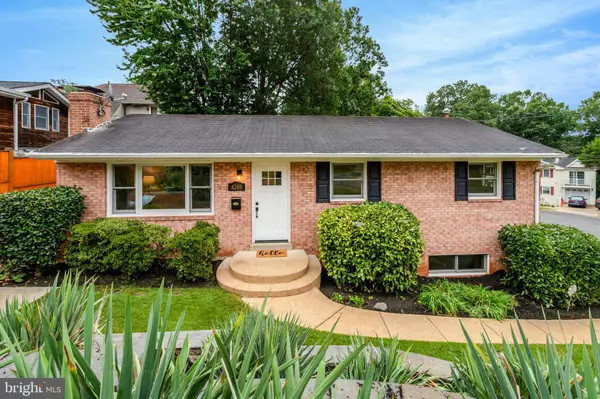 Arlington, VA 22204,4206 16TH RD S