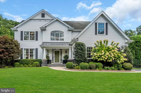 2 POPLAR ST, West Creek, NJ 08092