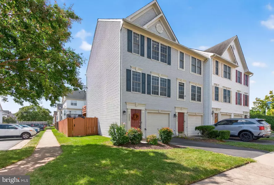 45445 TIMBER TRAIL SQ, Sterling, VA 20164