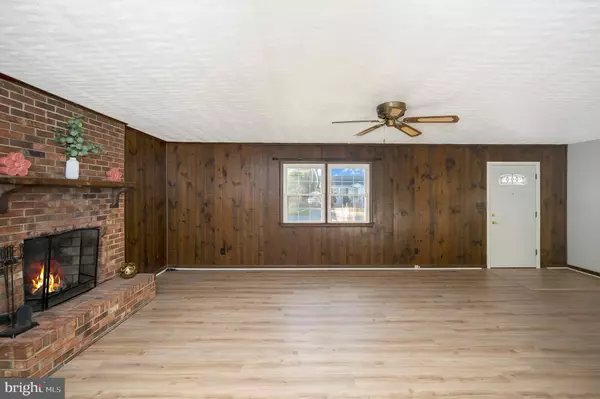 Fredericksburg, VA 22408,205 HAMILTON ST